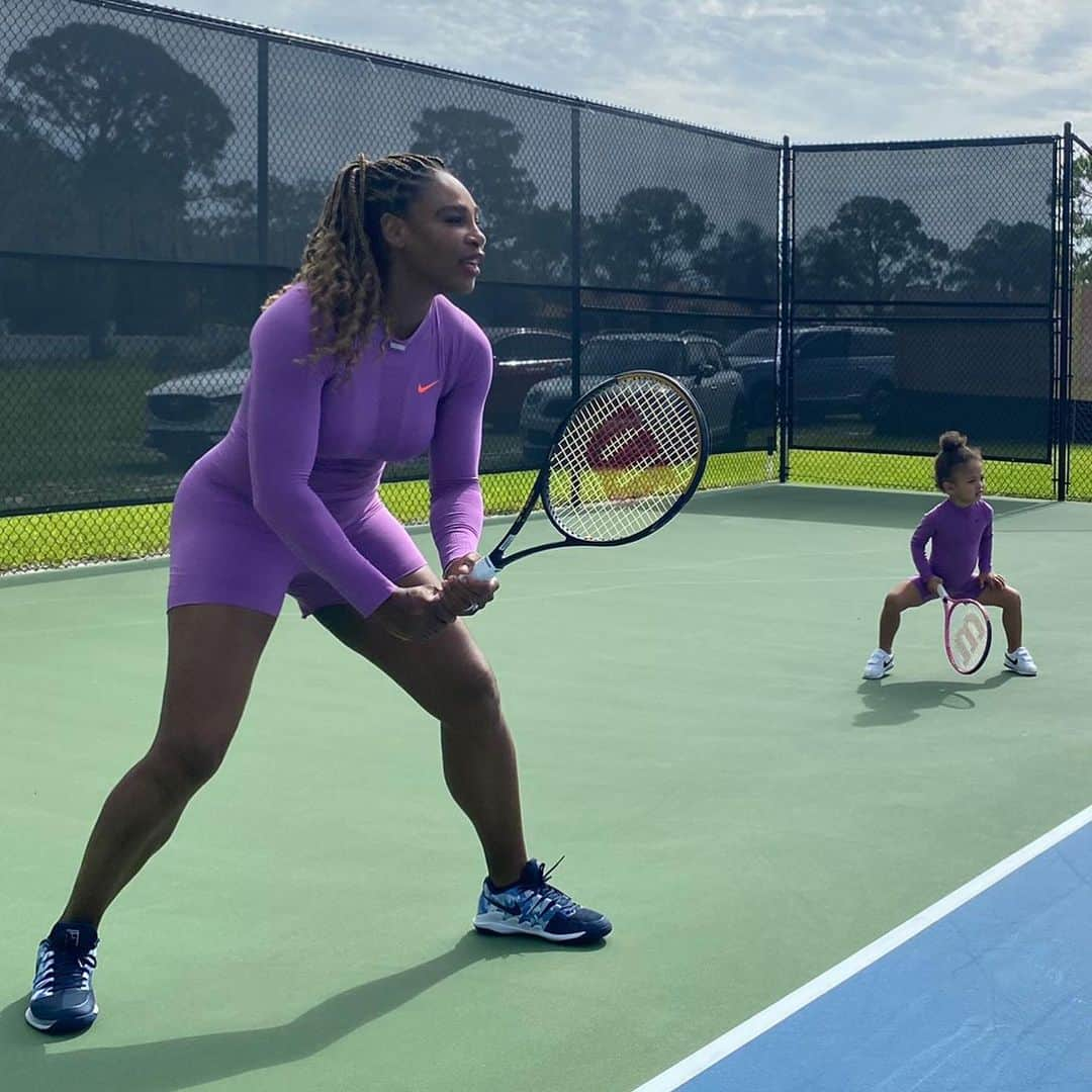 セリーナ・ウィリアムズさんのインスタグラム写真 - (セリーナ・ウィリアムズInstagram)「Caption this (MUST SWIPE RIGHT)」7月3日 7時00分 - serenawilliams