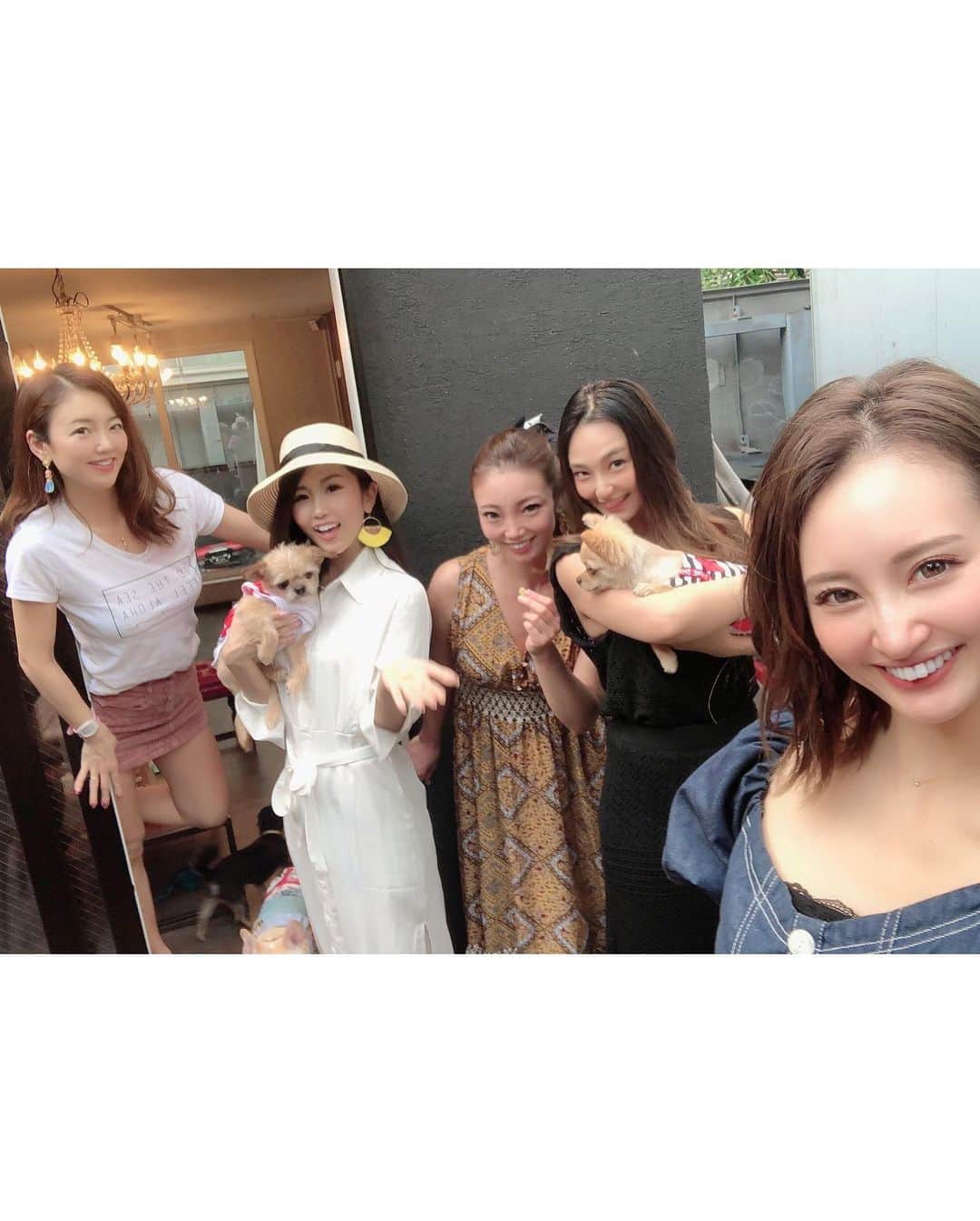 YUKAさんのインスタグラム写真 - (YUKAInstagram)「みんなで貸切BBQ🍖💓 @shibuya.nakaniwa  ここめっちゃ綺麗でホームパーティーみたいだった😌✨✨ また絶対行きたいっ❣️ . #BBQ #friends #shibuya」7月2日 22時28分 - yukarolly