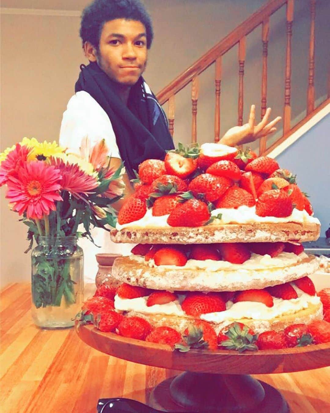 ラリー・ギリアード・Jrさんのインスタグラム写真 - (ラリー・ギリアード・JrInstagram)「Jadon did it again! Strawberry Short Cake! His mom’s favorite cake for her bday! 🍰😋👍🏾🎉 @jadon_gilliard @michaela_jolie @michelleparessofficial」7月2日 22時36分 - thereallgjr