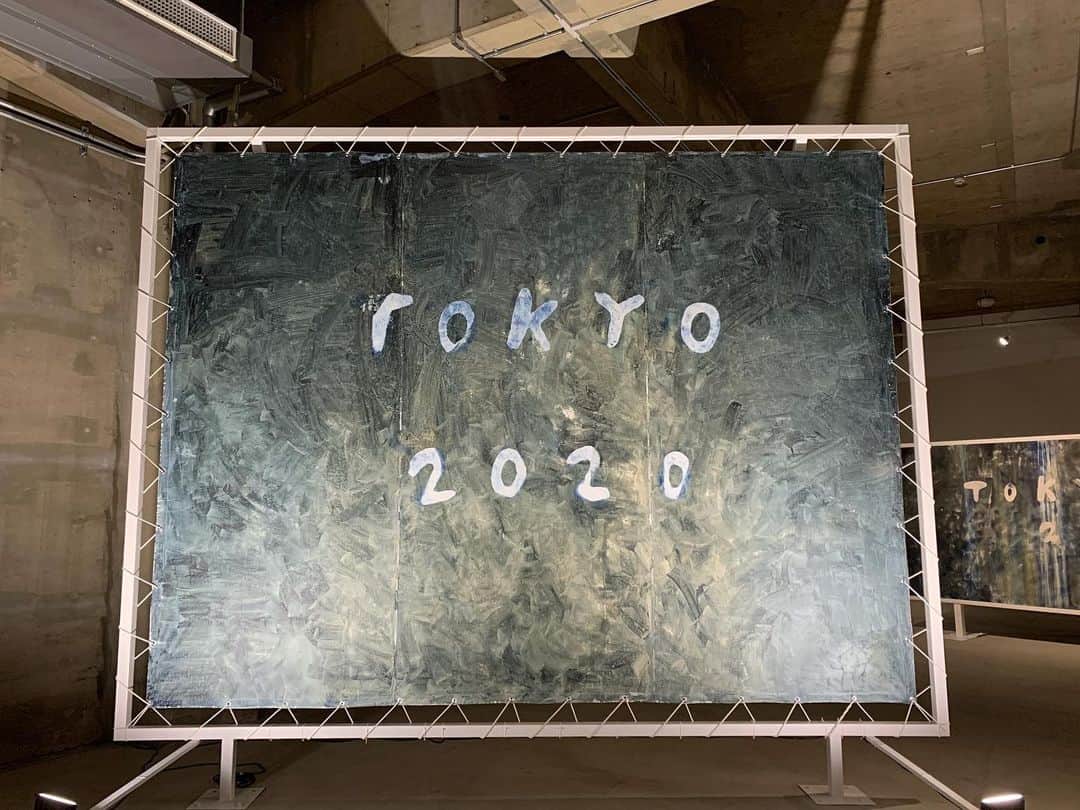 和田彩花さんのインスタグラム写真 - (和田彩花Instagram)「Chim↑Pom ﻿ 個展「May, 2020, Tokyo / A Drunk Pandemic」﻿ ﻿ ANOMALY﻿ Terrada Art Complex 4F﻿ Chim↑Pom﻿ 個展「May, 2020, Tokyo / A Drunk Pandemic」﻿ 7月22日（水）まで開催しています。﻿ ﻿ 展覧会の感想はブログに書きました。﻿ ご覧ください↓﻿ https://ameblo.jp/wadaayaka-official/entry-12608455791.html」7月2日 23時18分 - ayaka.wada.official
