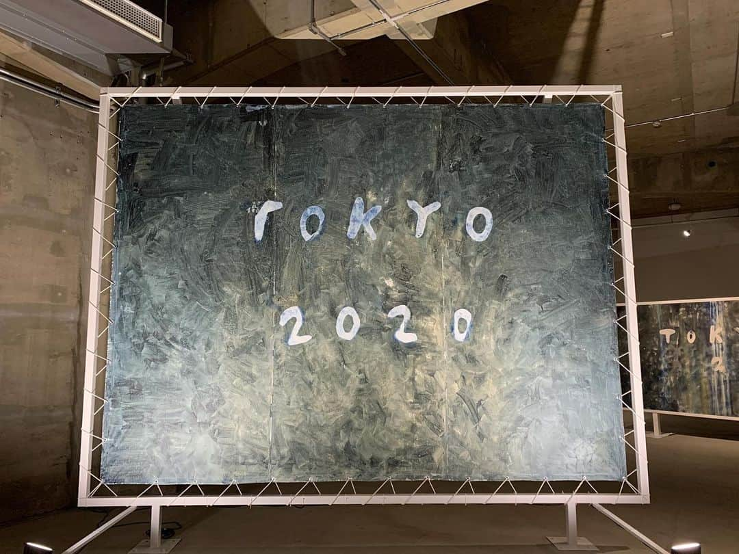 和田彩花のインスタグラム：「Chim↑Pom ﻿ 個展「May, 2020, Tokyo / A Drunk Pandemic」﻿ ﻿ ANOMALY﻿ Terrada Art Complex 4F﻿ Chim↑Pom﻿ 個展「May, 2020, Tokyo / A Drunk Pandemic」﻿ 7月22日（水）まで開催しています。﻿ ﻿ 展覧会の感想はブログに書きました。﻿ ご覧ください↓﻿ https://ameblo.jp/wadaayaka-official/entry-12608455791.html」