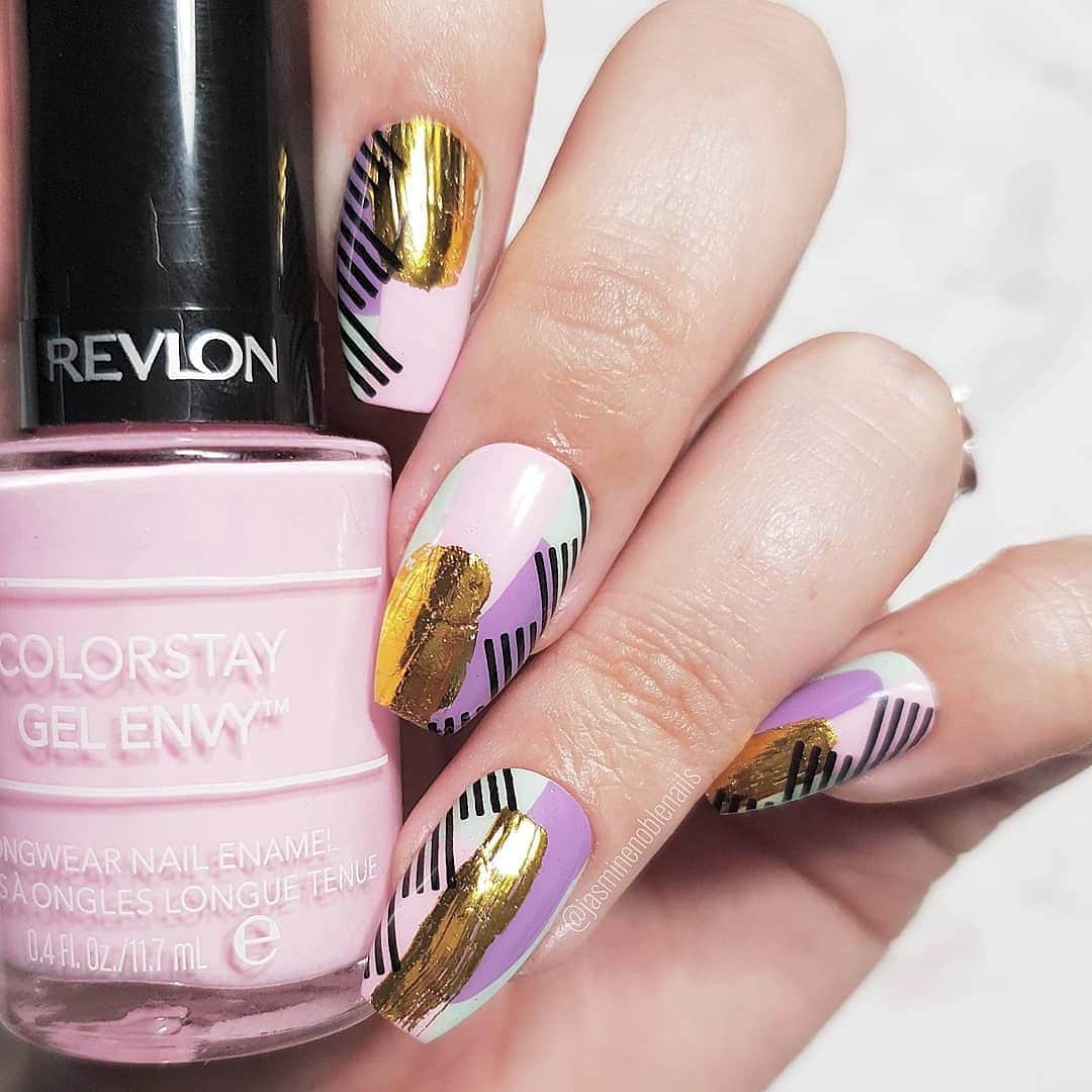 Revlonさんのインスタグラム写真 - (RevlonInstagram)「You guys keep us going during tough times. Happy almost Friday to you and your bold, creative manis. . #SuperLustrous Nail Enamel  💅 @nail.s_by_a / Pure Pearl (020)  💅 @inspolished / Vivacious (276)  #ColorStay #GelEnvy Longwear 💅@happygopolished / Gel Envy in Lucky In Love 💅 @revlonrd / Gel Envy in Lovestruck」7月3日 0時06分 - revlon