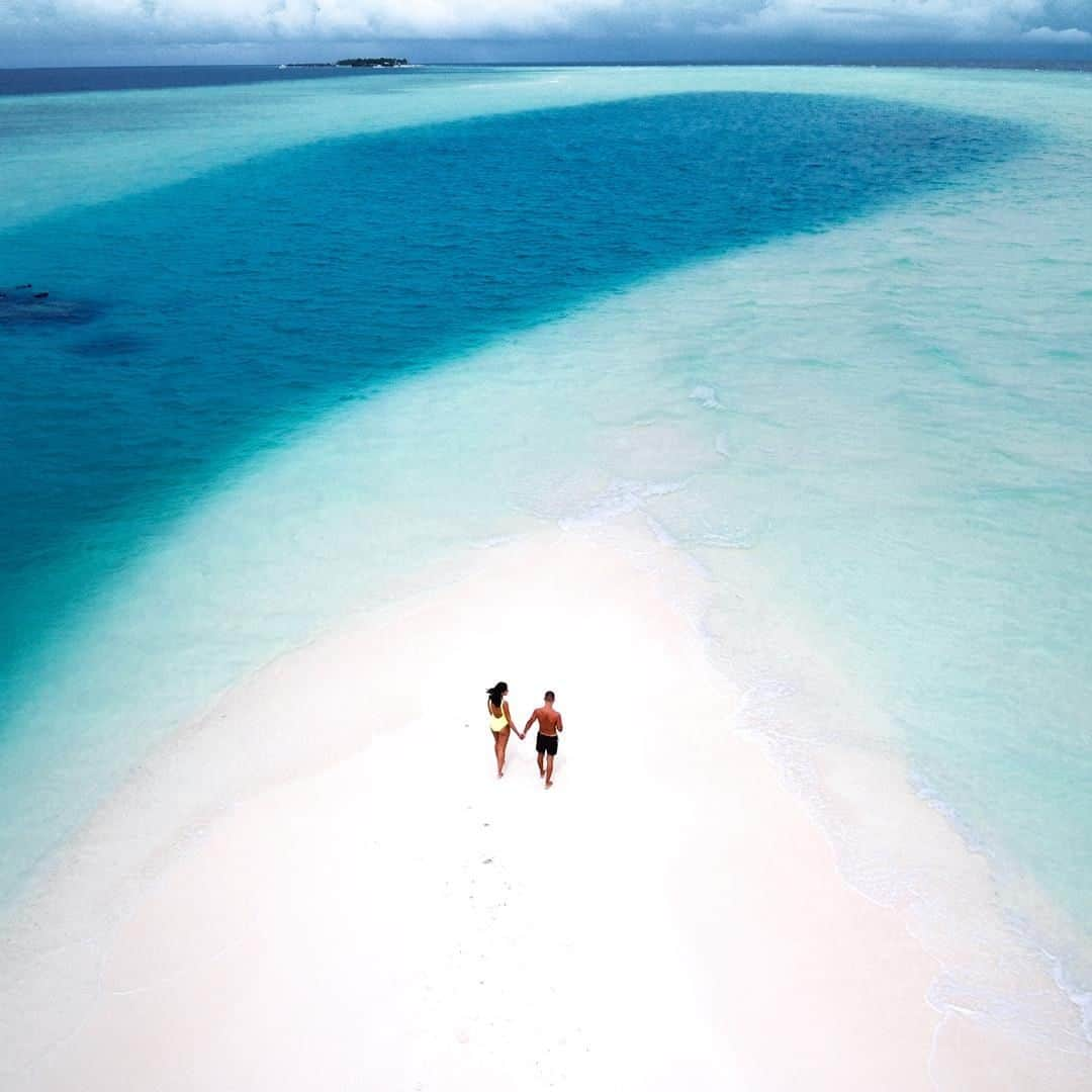 PAUL HEWITTさんのインスタグラム写真 - (PAUL HEWITTInstagram)「Shades of blue. 💙🌊⚓️ #getAnchored #paulhewitt __ #beach #sea #oceanlove #blue #oceanblue #paradise #accessories #womenswatch #accessory #ocean  #couple #couplegoals」7月3日 1時02分 - paul_hewitt