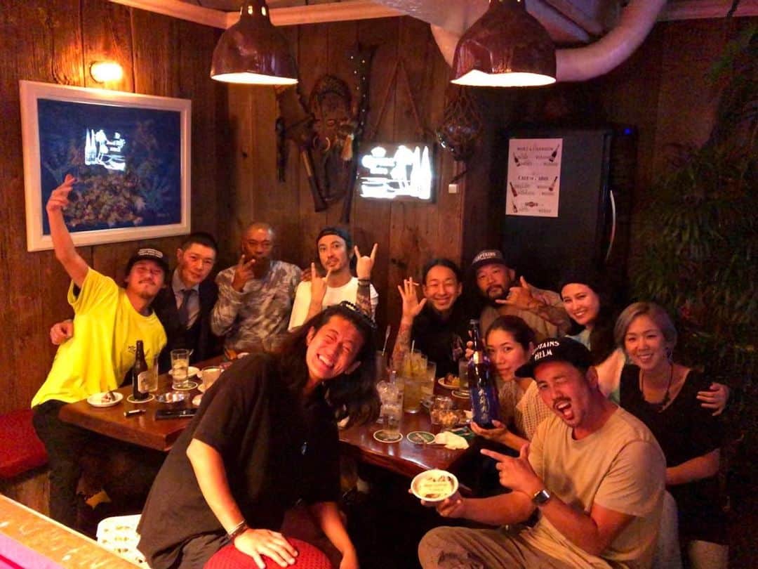 ヒデトレのインスタグラム：「幸💓喜🥰  感激❤️感謝🙏🏻  ありがとうございます🌈🤗」