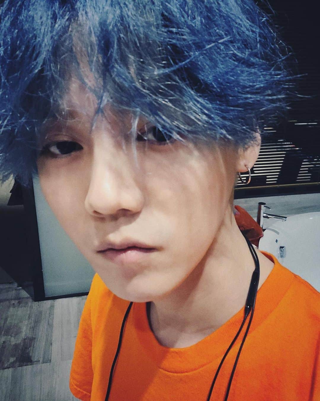 ルハンのインスタグラム：「💎💎💎💙💙💙」
