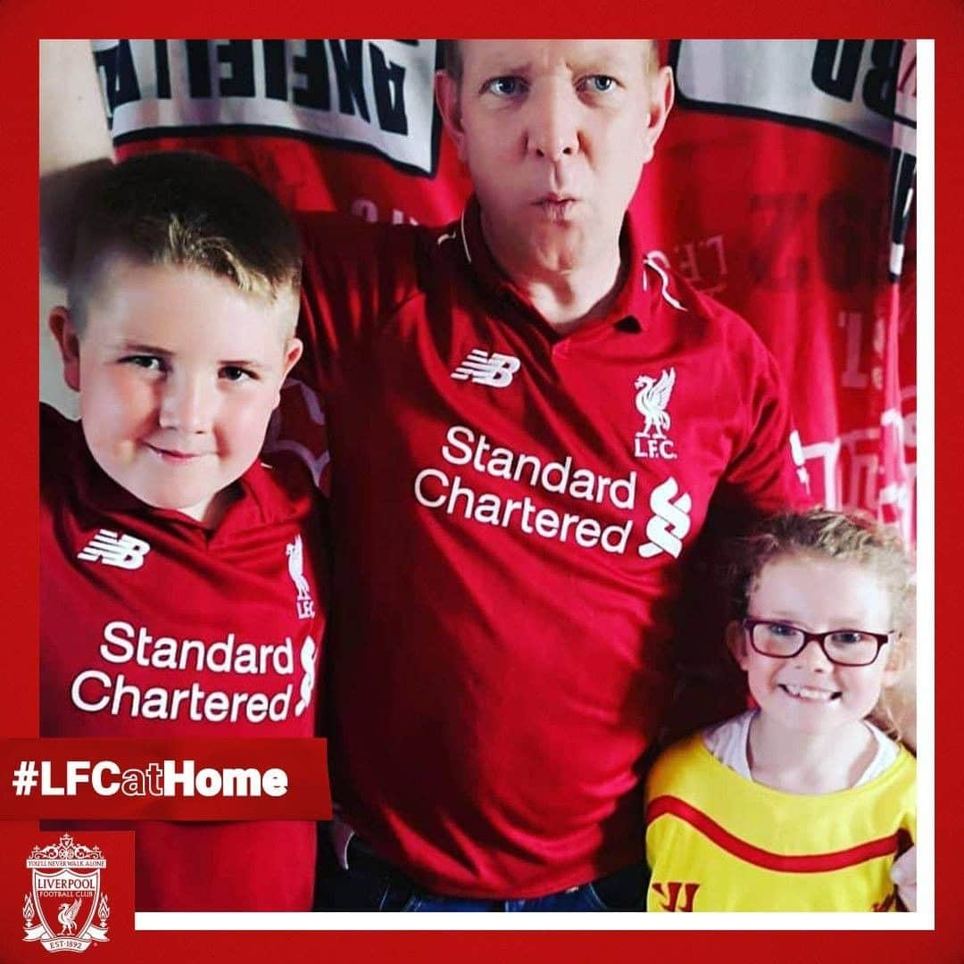 リヴァプールFCさんのインスタグラム写真 - (リヴァプールFCInstagram)「Ready for #MCILIV, Reds? ✊ Don't forget to send in your matchday images and videos with #LFCatHome so we can share them! ❤ (T&Cs: 🔗 in bio) #StaySafe #LFC #LiverpoolFC」7月3日 3時00分 - liverpoolfc