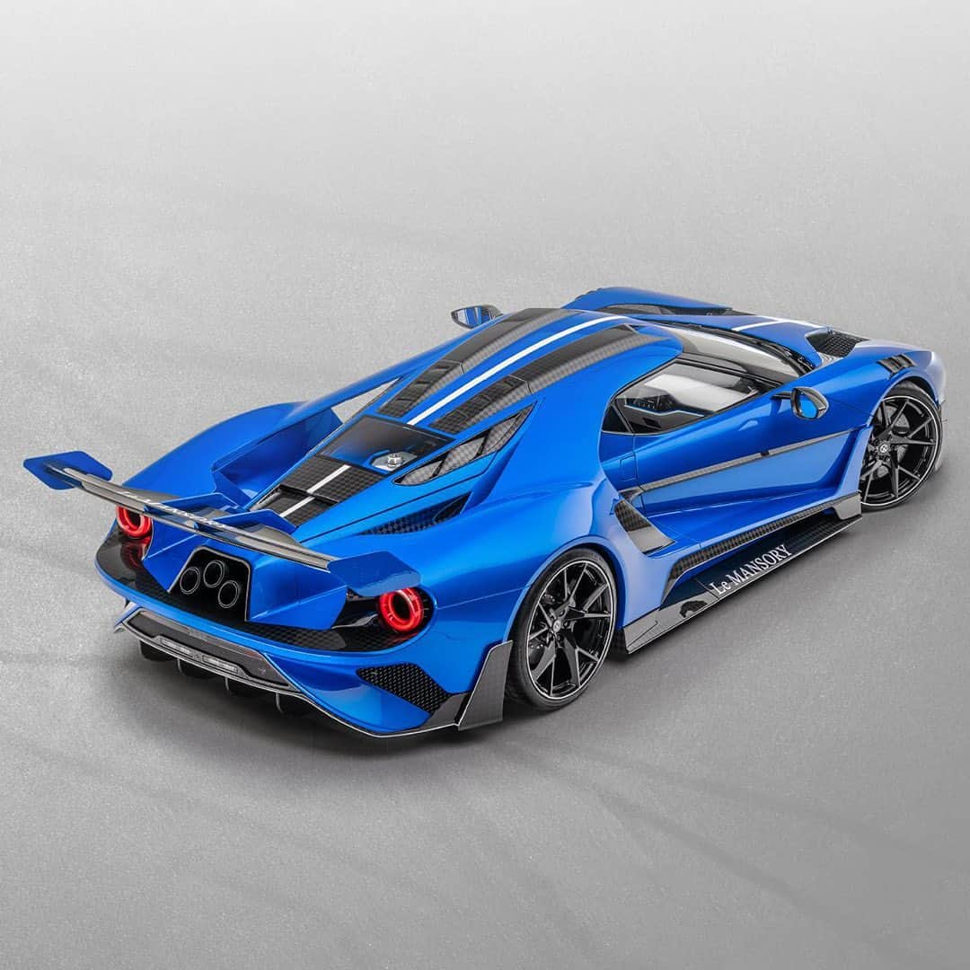 HYPEBEASTさんのインスタグラム写真 - (HYPEBEASTInstagram)「@hypebeastcarclub: German automotive tuner @mansory has unveiled the Le MANSORY @ford GT giving the car a complete vehicle transformation inside and out. On the outside, there’s a full carbon fiber widebody kit in a unique shade of “Bleurion Race". Inside, the engine remains as Ford’s 3.5-liter twin-turbocharged V6, but power has been upped to 700 BHP — delivering a new top speed of around 220 MPH. Only three of these custom Ford GTs will be built.⁠⠀ Photo: Mansory」7月3日 3時32分 - hypebeast