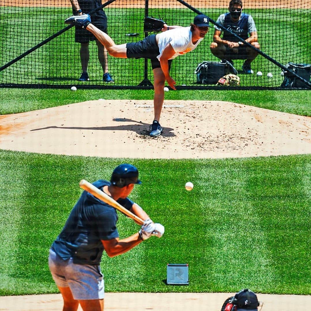 MLBさんのインスタグラム写真 - (MLBInstagram)「The boys are getting ready in the Bronx. (Via: @Yankees)」7月3日 3時39分 - mlb