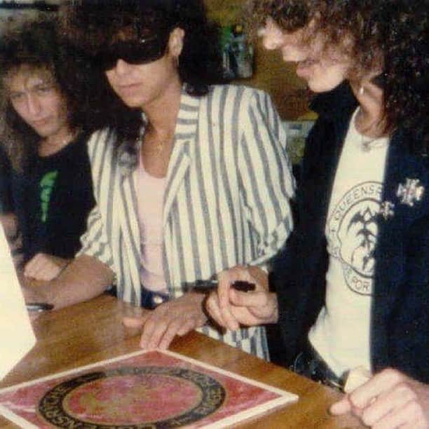 Queensrycheさんのインスタグラム写真 - (QueensrycheInstagram)「#tbt🔙📸 - Michael, Eddie and Chris at a record store signing in August 1986 (photo Terri Wetterstrom) #queensryche #throwbackthursday #ragefororder  #recordstore #backintheday #doyouremember #recordstoresignings #michaelwilton #eddiejackson #chrisdegarmo #friends #bestfriends #friendstothisday #brothers #soyoung #memoriesforlife #alwaysfuntimes」7月3日 4時40分 - queensrycheofficial