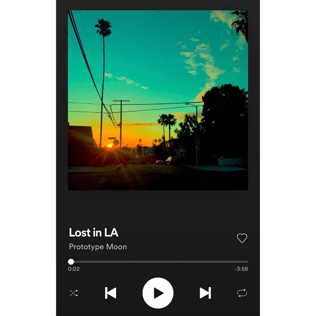 キャメロン・モナガンのインスタグラム：「Last year I was teaching myself how to produce with @ableton and made a bunch of rough demos. I recently found the hard drive with all of the tracks and realized they would probably sit there forever if I didn’t do something with them. They’re rough, unmixed, unmastered, unprofessional. I played all of the instruments and was just experimenting.  I’ve debated sharing. I’m not going to pretend I view myself as a musician or as someone who is going to revolutionize music as we know it. But I love the joy of creating art, both big and small. And I figured it was worth expressing in some way.  I might periodically upload old songs, if that’s cool with you guys.  You can listen at the link in my bio. :)」