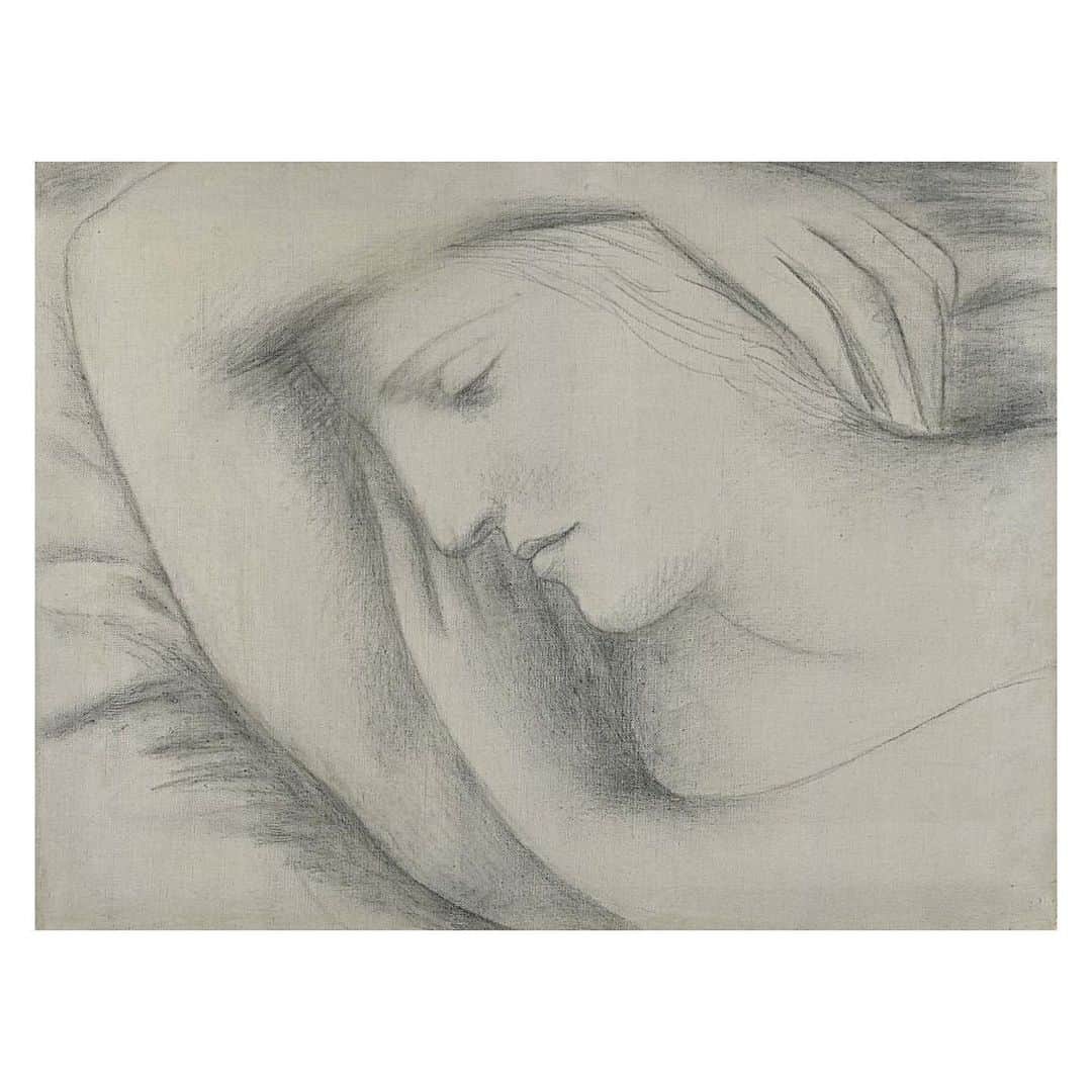HYPEBEASTさんのインスタグラム写真 - (HYPEBEASTInstagram)「@hypebeastart: This month, @sothebys London will auction off a largely unseen portrait by Pablo Picasso titled 'Femme endormie'. The 1931 charcoal drawing depicts Picasso’s lover and muse Marie-Thérèse Walter and was personally kept by the artist until his death in 1973. The portrait is estimated to fetch between £6 million and £9 million GBP (approx. $7.5 million to $11.2 million USD). More info via the link in bio.  Photo: Sotheby's」7月3日 5時18分 - hypebeast