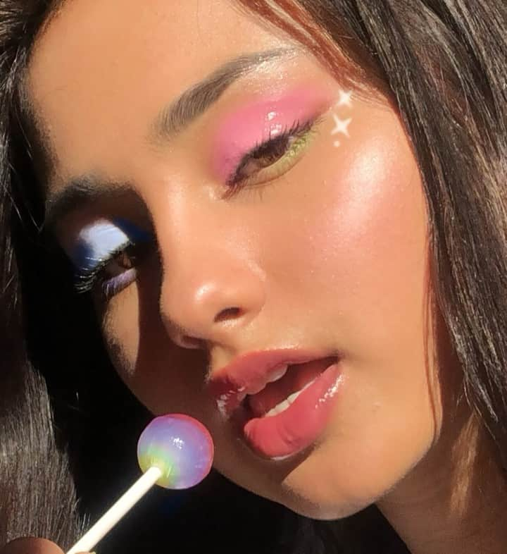 ASOSさんのインスタグラム写真 - (ASOSInstagram)「Sweet as candy 🍭 Psst! Head to @asos_faceandbody IGTV to watch how @nicetouch_ does a glossy eye 👀」7月3日 5時20分 - asos