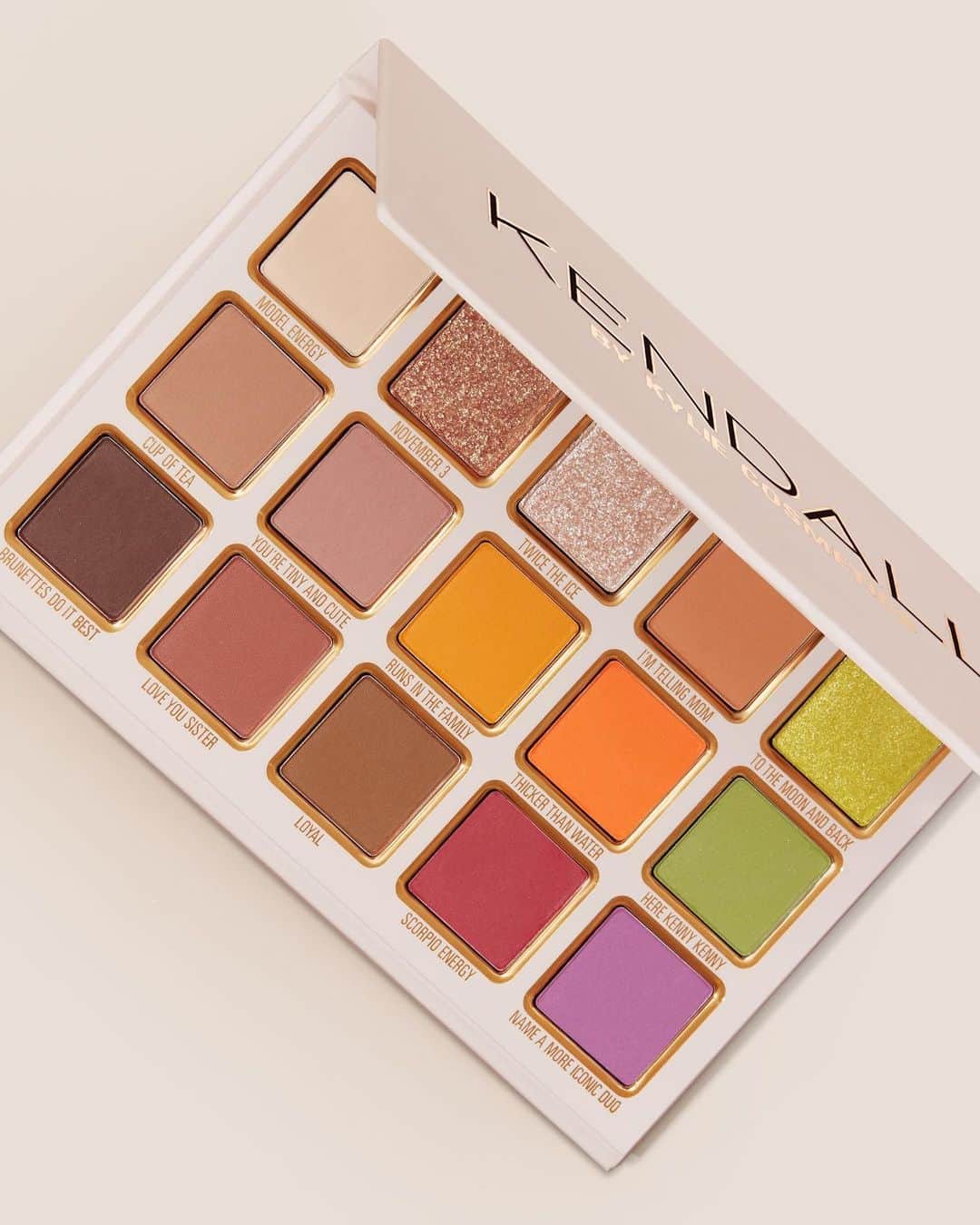 Kylie Cosmeticsさんのインスタグラム写真 - (Kylie CosmeticsInstagram)「The Kendall X Kylie Palette is restocking TOMORROW at 9am pst, along with the start of our annual 4th of July sale!* 💗 Get 20% off sitewide and 40% off select products all weekend long! ✨ 7.3 9am pst - 7.5 11:59pm pst on KylieCosmetics.com. *Exclusions apply! #KendallXKylie #FourthofJuly」7月3日 5時27分 - kyliecosmetics