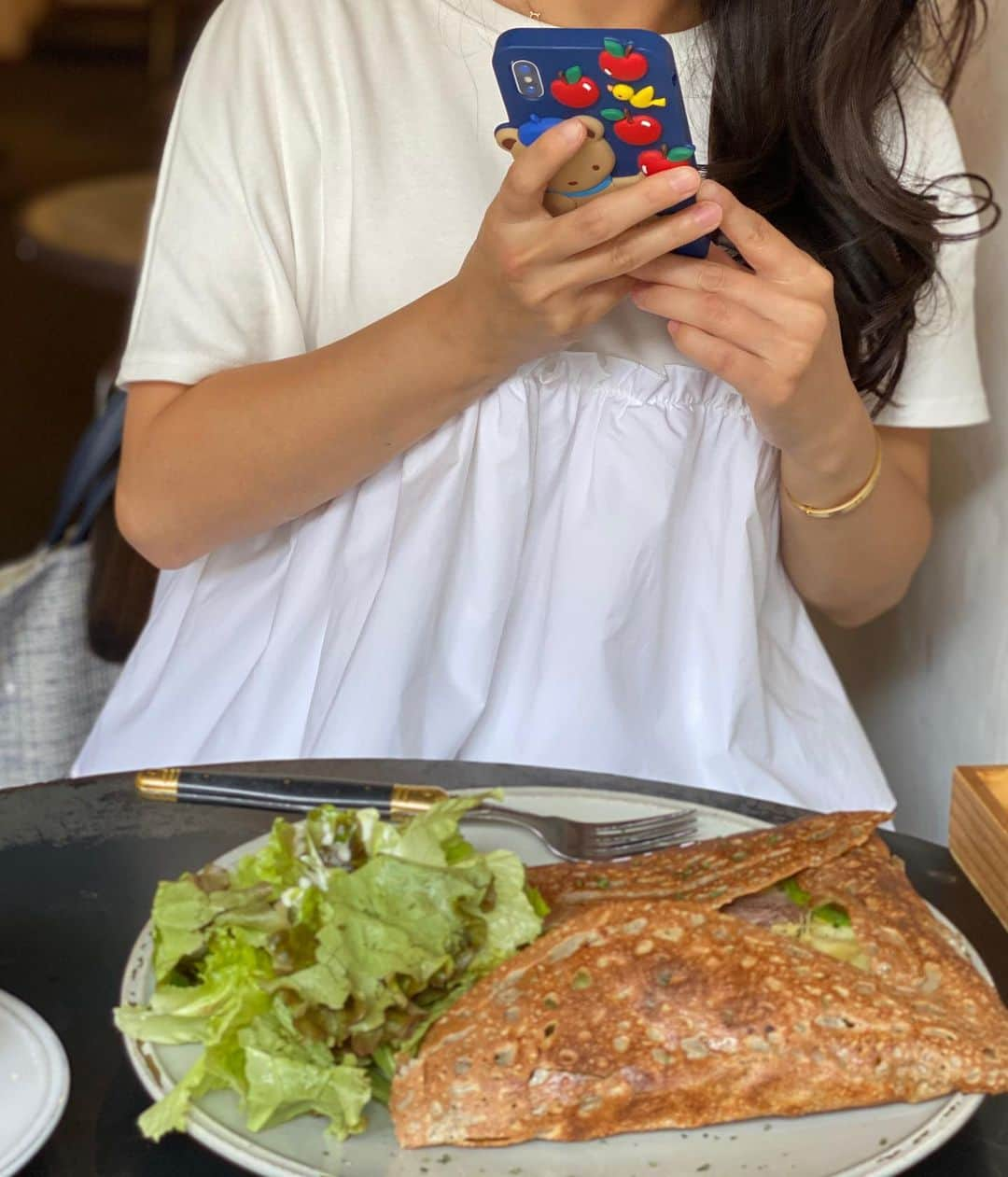 木本泉さんのインスタグラム写真 - (木本泉Instagram)「-﻿ 久々のヌフへ🥧﻿ ﻿ ガレットとクレープ﻿ ﻿ ここの塩キャラメルクレープは本当に美味しい😋﻿ ﻿ #京都カフェ#NEUF#ヌフ#ガレット#クレープ」7月3日 15時21分 - izumikimoto