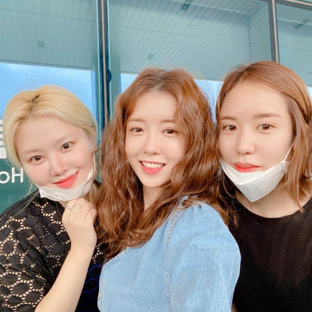 チョン・インソンのインスタグラム：「오랜만에 1박2일, 이제 집으로_____🧚🏻‍♀️」