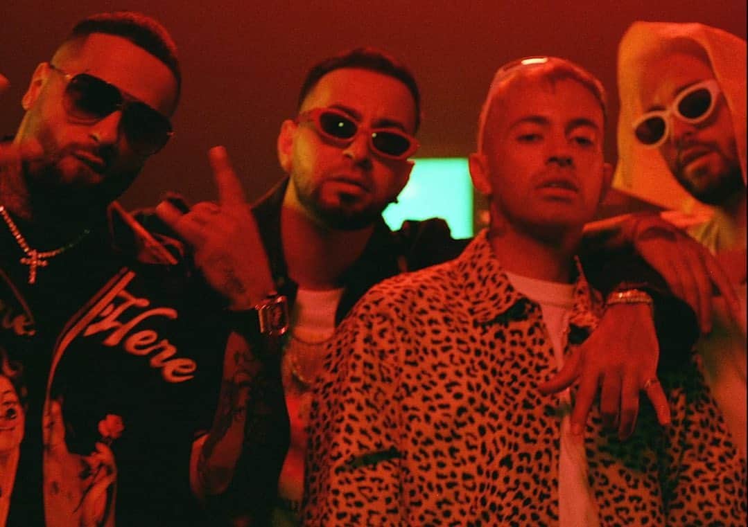 Vevoさんのインスタグラム写真 - (VevoInstagram)「The moment we've all been waiting for is finally here! @feid and @jquiles lead a superstar Latin lineup of @JBALVIN, @NickyJam, @maluma and @sechmusic for the"PORFA (Remix)!" Prep your speakers and watch it now! Summer has officially started ☀️ ⠀⠀⠀⠀⠀⠀⠀⠀⠀ ▶️[Link in bio] #PorfaRemix #Feid #JustinQuiles #JBalvin #NickyJam #Maluma #Sech」7月3日 7時31分 - vevo