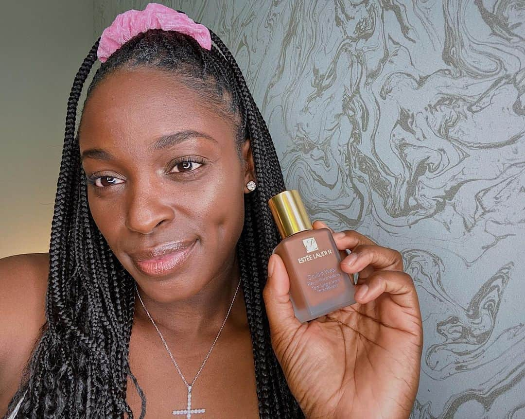 スローン・スティーブンスさんのインスタグラム写真 - (スローン・スティーブンスInstagram)「Want to learn some easy, summer makeup tips from beauty influencer @ellarie? Tune in 👀 to my LIVE Beauty Carnival Event on EssenceStudios.com July 3rd at 7:15PM with @EsteeLauder and @cynthiabailey10 for #EssenceFest where we talk about all things beauty and get a summer, glam tutorial using my favorite foundation, Double Wear Stay-in-Place. Link in bio! #DoubleWear #EsteePartner 💞」7月3日 7時43分 - sloanestephens