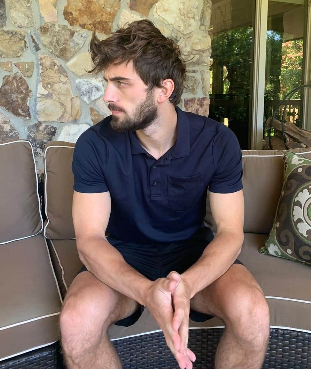 ペリーエリスのインスタグラム：「Breeze through the heat in our Ultra Soft Polo - tap to shop. #lifereadysince1976」