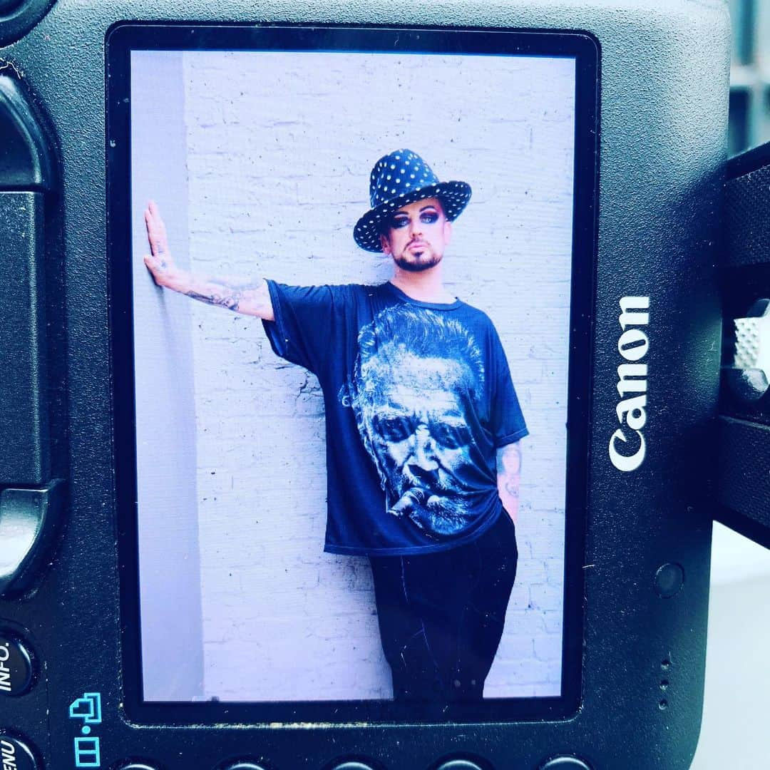 ボーイ・ジョージさんのインスタグラム写真 - (ボーイ・ジョージInstagram)「The truth is in ya breath!」7月3日 9時16分 - boygeorgeofficial