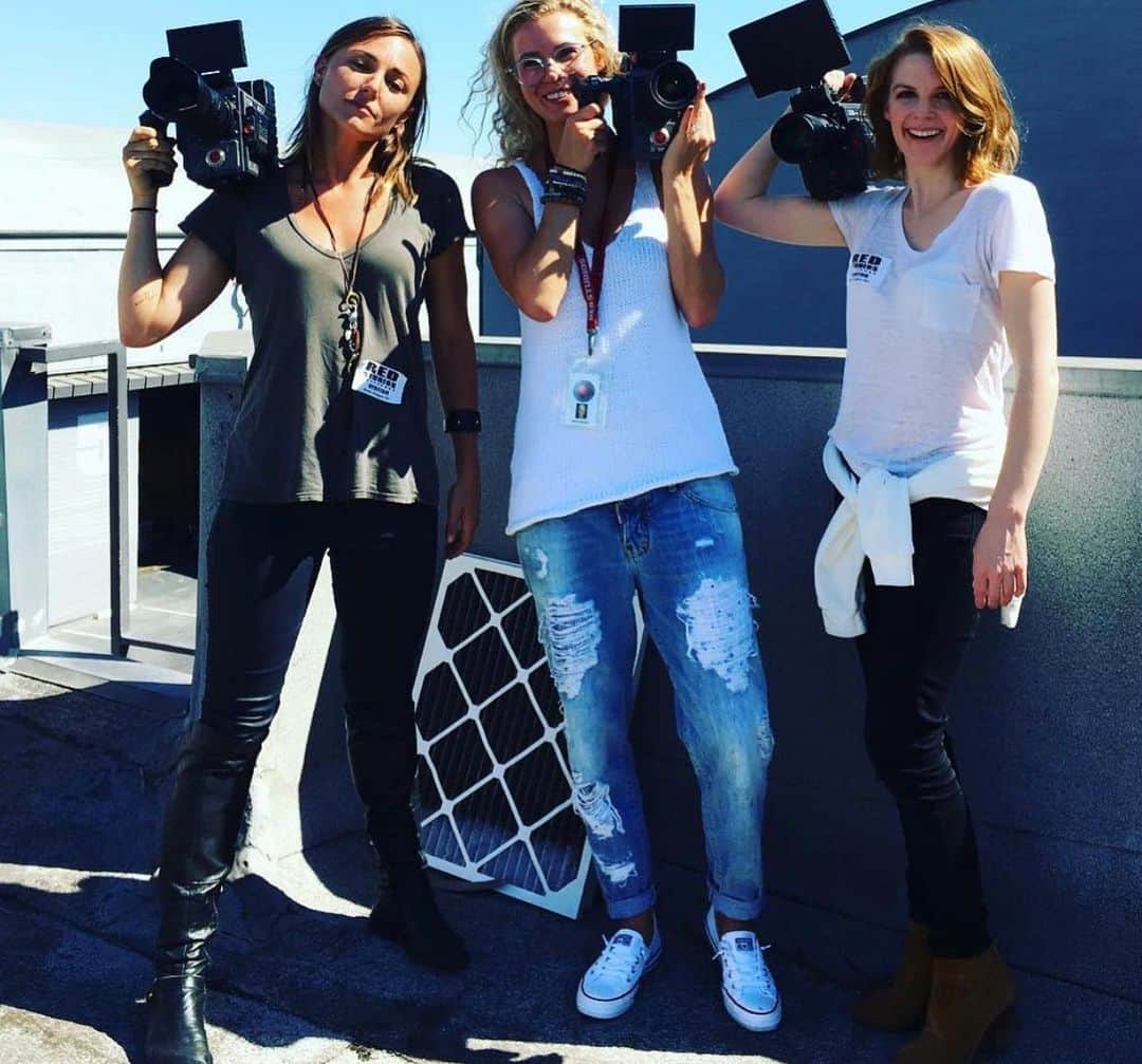 ブリアナ・エヴィガンさんのインスタグラム写真 - (ブリアナ・エヴィガンInstagram)「Oh how I miss you ladies... like too much. It hurts just a little. 💙🧡」7月3日 9時32分 - brianaevigan