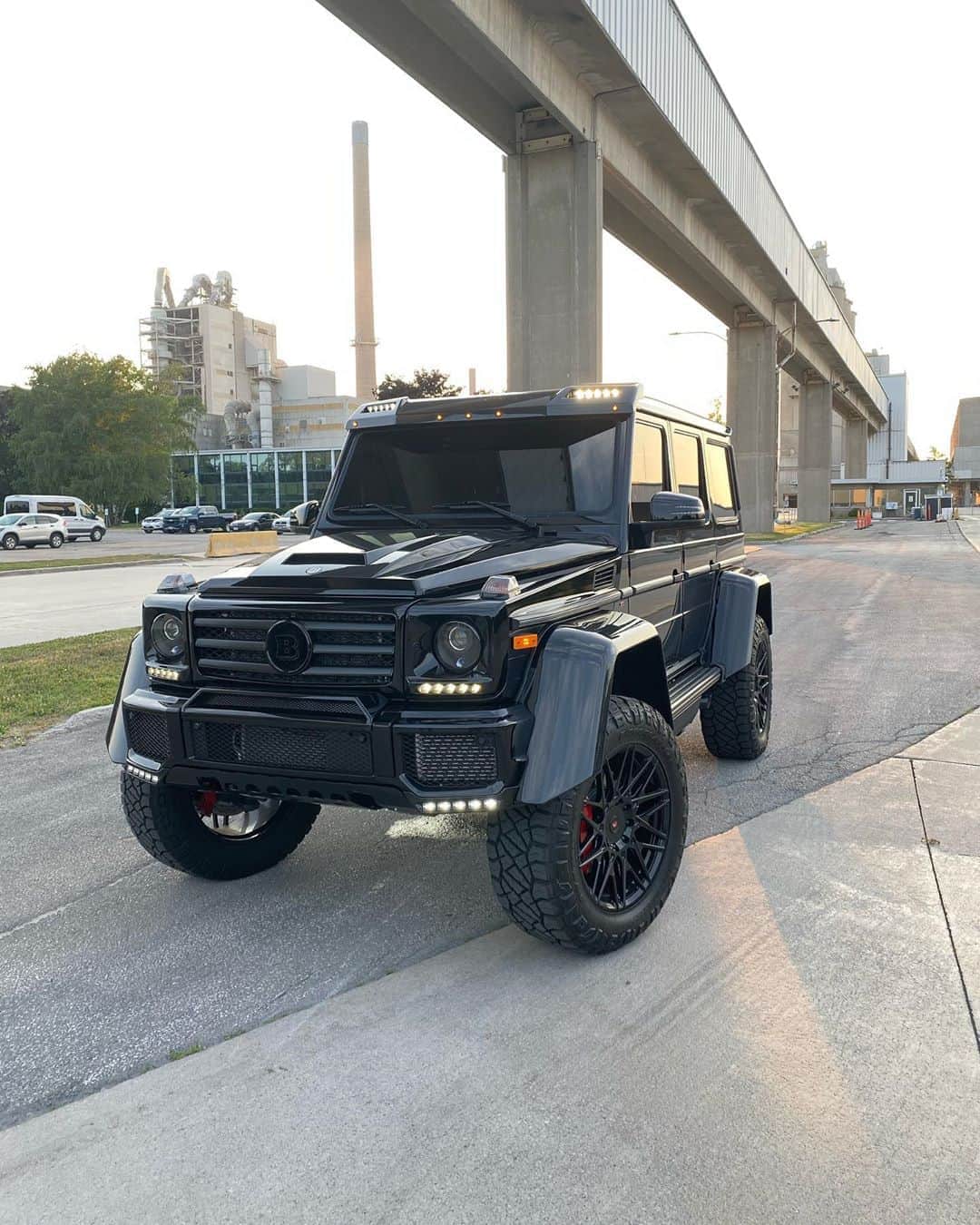CarsWithoutLimitsさんのインスタグラム写真 - (CarsWithoutLimitsInstagram)「Brabus 500  G550 4x4 @mvlleasingltd  #carswithoutlimits #g550 #mercedesbenz」7月3日 9時52分 - carswithoutlimits