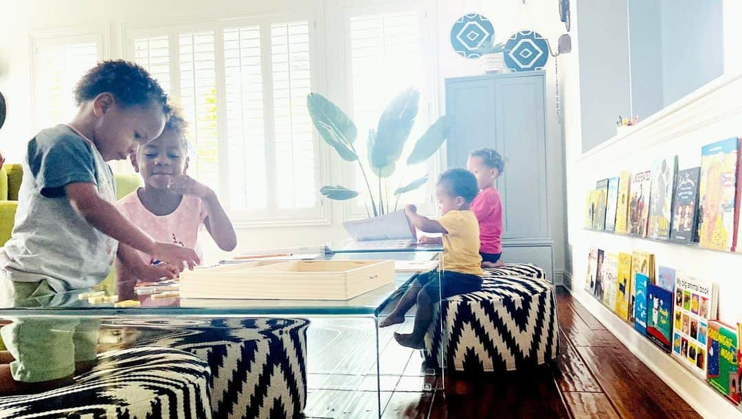 ロックモンド・ダンバーさんのインスタグラム写真 - (ロックモンド・ダンバーInstagram)「Finally!!!! Dedicated and decorated a learning/lounge area in our home for our beautiful babies... Protecting their brains. Giving them a proper education. Homeschooling with a healthy and challenging curriculum. Without fear!!! #💪🏾❤️👍🏾 #blackhomeschoolers #homeschool #homeschooling #educate  #blackhistoryyoudidntlearninschool」7月3日 9時53分 - rockmonddunbar