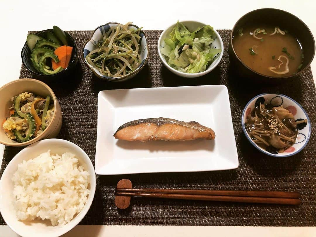 トニーフランクのインスタグラム：「おすすめの調味料、小鉢などあれば教えてください！！！」