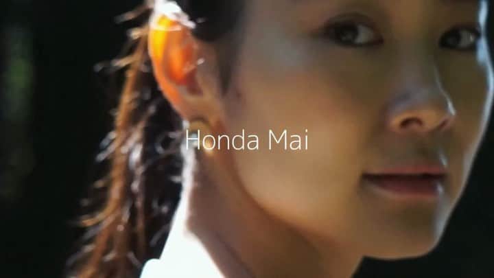本多麻衣のインスタグラム：「🎥videographer: Maki Shima  💃model: Mai Honda マキちゃん総指揮による素敵な作品できました😌🌿✨ 日本の美しいところと私が融合したらどうなるんだろう💭 東京で好きな神社のひとつである明治神宮にて⛩✨ 動画の作品にこれから特に力を入れていきたいです✨表現力磨くぞう✊✨✨ ・ ・ ・  #model #modeling #photooftheday #photos #photographer #photomodel #shootingphoto #testshoot #videographer #youtubechannel #youtubers #youtubevideos #動画制作 #動画 #動画編集 #映像クリエーター #モデル #作品撮り #神社 #神社好き #お参り女子 #古事記好き #古事記 #御朱印 #鳥居 #日本の風景 #日本文化 #明治神宮」