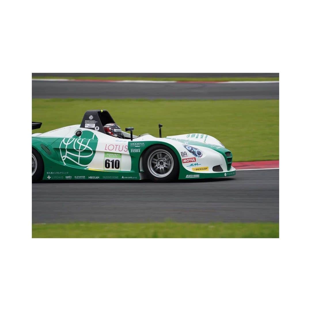 平中克幸のインスタグラム：「. 昨日からKOSHIDO Racingのサポートに 富士スピードウェイに来ています。 . . VITAにも久し振りに乗りましたが、 やはりいい勉強になりますね。 . . #koshidoracing  #koshido #ficata #vita01」