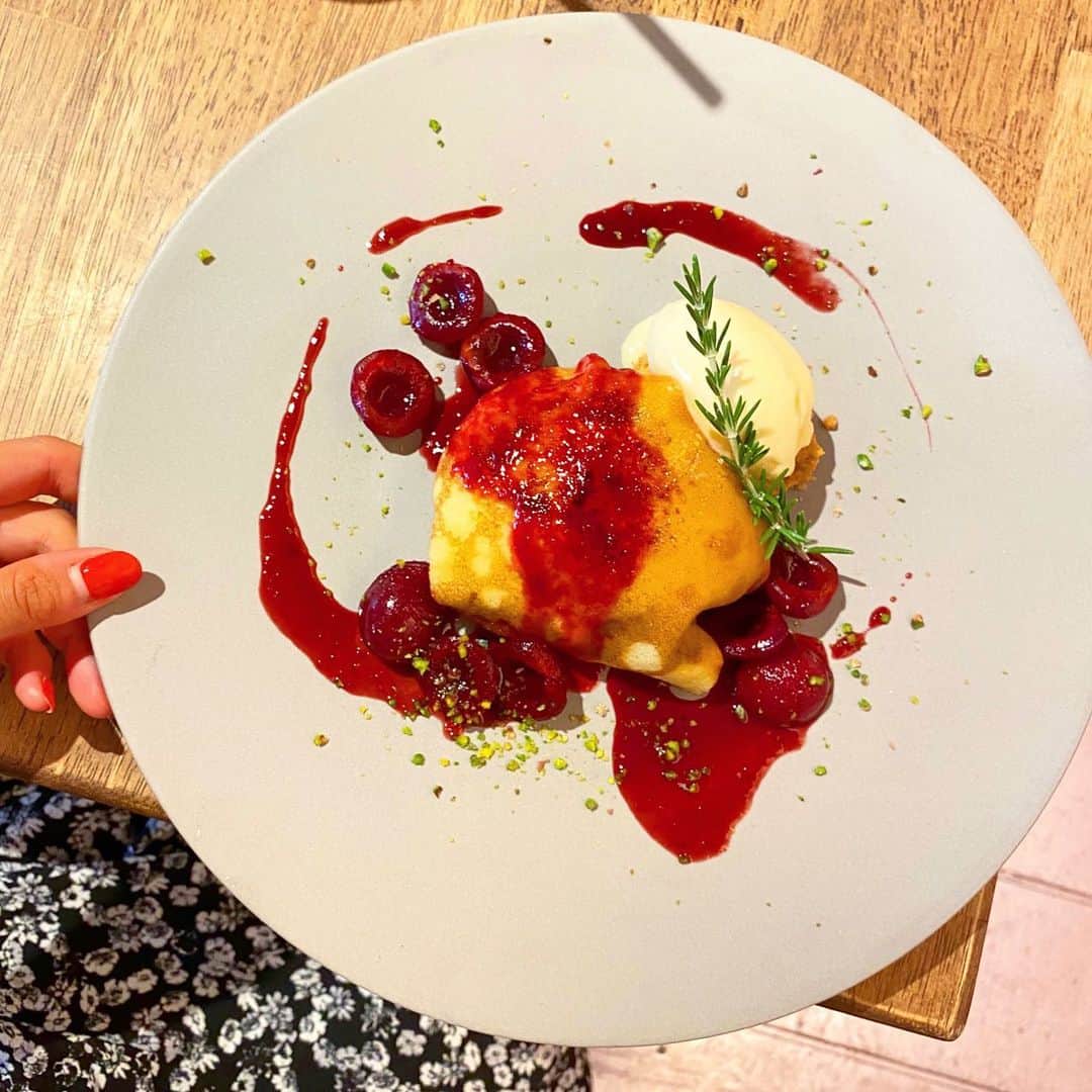 西村彩香のグルメインスタ