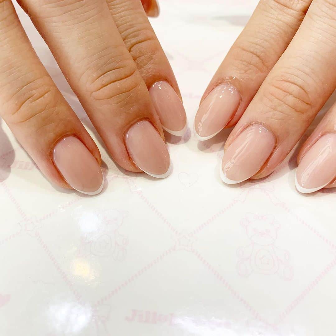 Jill&Loversのインスタグラム：「💐  #jillandlovers #nail #nailart #paragel #gelneil#gel #ネイル #ネイルアート #me #look #love #かわいい」