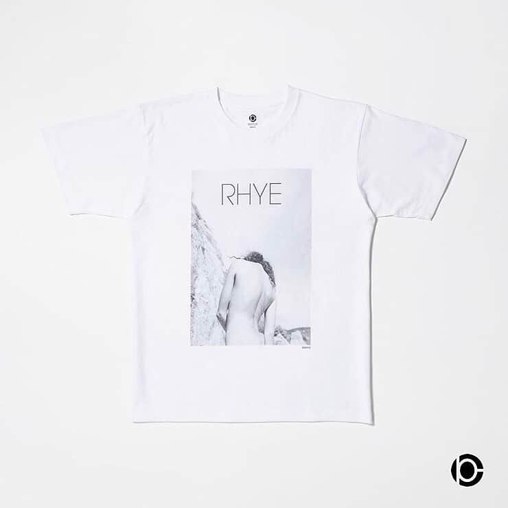 ADAM ET ROPÉさんのインスタグラム写真 - (ADAM ET ROPÉInstagram)「Rhye×BIOTOP×10C﻿ Photo T-shirts﻿ 7.3 FRI. NEW RELEASE ﻿ We will release collaboration t-shirts with "Rhye", an R&B musical project of Canadian singer Mike Milosh, and "BIOTOP", a specialty store offering luxury fashion, botanical, and food. The photograph of Rhye's cover art, taken by Milos, is at the front. The logo of Rhye, BIOTOP, and 10C are printed on the neck part. This is the first collaboration with a fashion label and specialty store for Rhye. Pre-order is available on June 19th at ZOZOTOWN, and will be released on July 3rd at 10C online, BIOTOP stores and online, and some ADAM ET ROPÉ stores.﻿ *10C online will open at 12 p.m. JST on July 3rd.﻿ ﻿ [ADAM ET ROPÉ stores] ﻿ Shibuya Parco・Shinjuku Lumine・Kitasenju Lumine・Futakotamagawa Rise・Lucua Osaka・Kyoto Fujiidaimaru・Fukuoka Parco・Nagoya Takashimaya・Nagoya Takashimaya Gatetower Mall﻿ ﻿ ---﻿ ﻿ 2013年にデビューしたカナダ出身のシンガー、マイケル・ミロシュ率いるR&Bソウル・ ユニット「Rhye (ライ)」とBIOTOPとのコラボレーションアイテムを発売。Tシャツにプリントされている 写真は、全てフロントマンのミロシュ氏によって撮影された、Rhyeのカバーアートに使われているものです。Rhyeにとって、ファッションレーベル/セレクトショップとのコラボレーションは今回が初となります。﻿ 7月3日(金)より、BIOTOP全店とオンラインショップ、10Cオンラインショップ、 ADAM ET ROPÉ一部店舗にてにて発売開始。﻿ ※10Cオンラインショップは12:00 p.m.より販売開始。﻿ ﻿ [ADAM ET ROPÉ 展開店舗] ﻿ 渋谷パルコ店・ルミネ新宿店・ルミネ北千住店・二子玉川ライズ店・ルクア大阪店・京都藤井大丸店・福岡パルコ店・名古屋タカシマヤゲートタワモール店﻿ ﻿ @adametrope﻿ @biotop_official﻿ @10culture_﻿ @rhye﻿ #adametrope #biotop #10culture #rhye #r&b」7月3日 12時52分 - adametrope