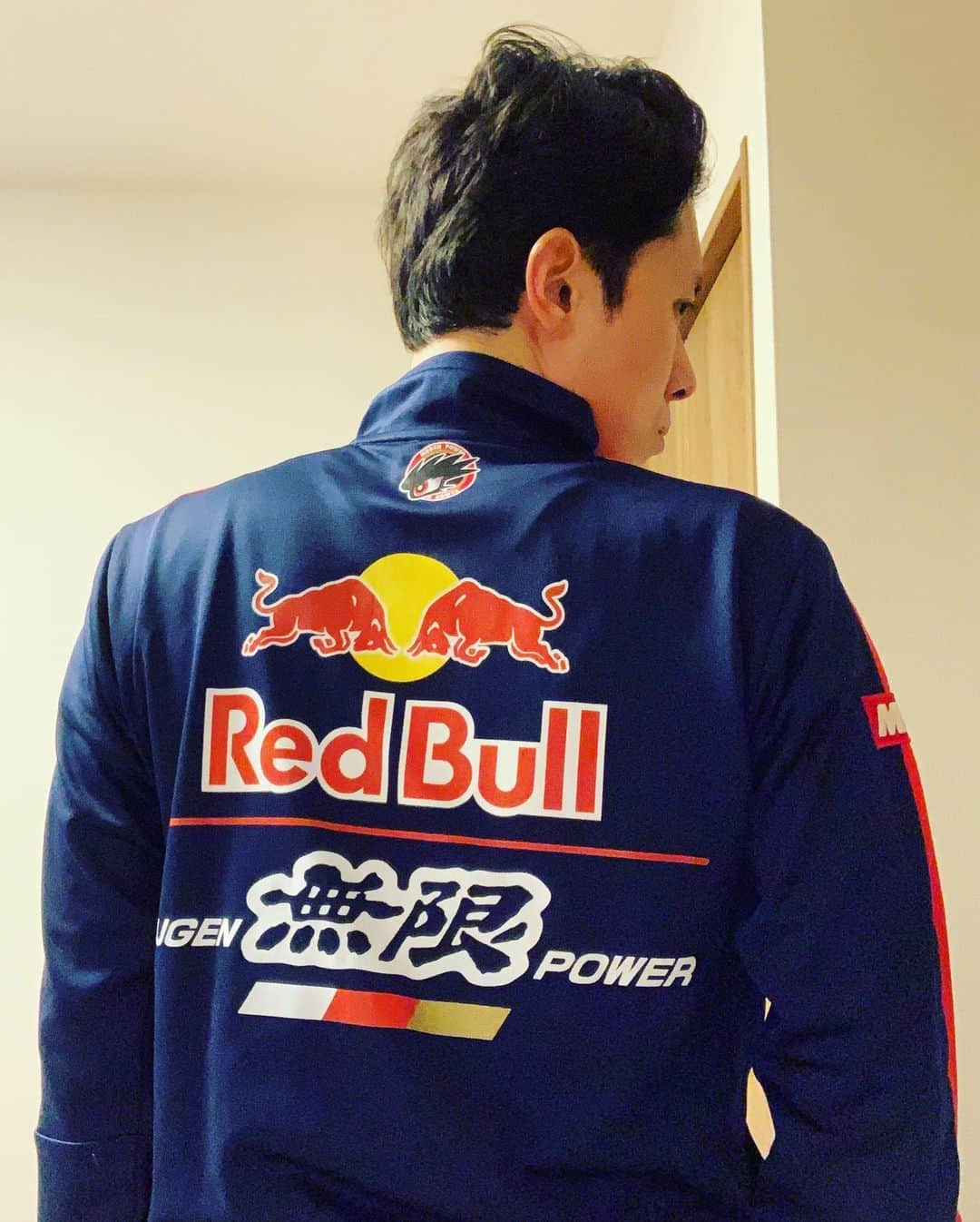 こにわさんのインスタグラム写真 - (こにわInstagram)「君の可能性は「無限」大‼️  It's so cool‼️  #supergt #fashion #honda #redbull #nsx #16 #無限 #puma」7月3日 14時45分 - koniwa1982