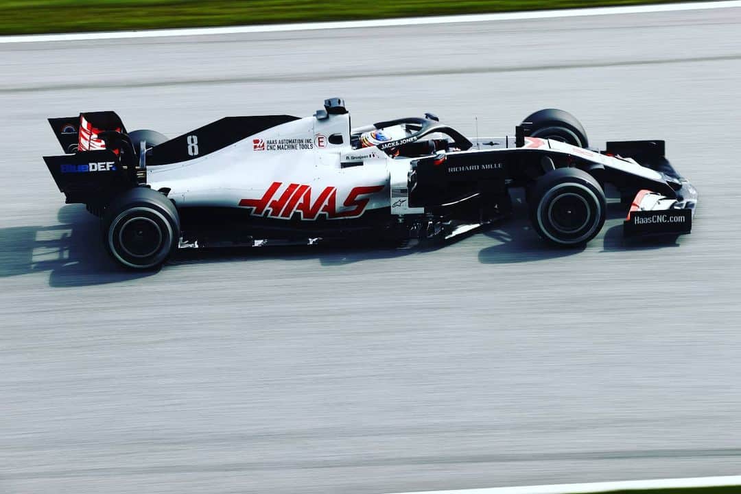 ロマン・グロージャンのインスタグラム：「So good to be back 💯👍❤ Have you guys enjoyed watching free practice ? #r8g #austriangp」