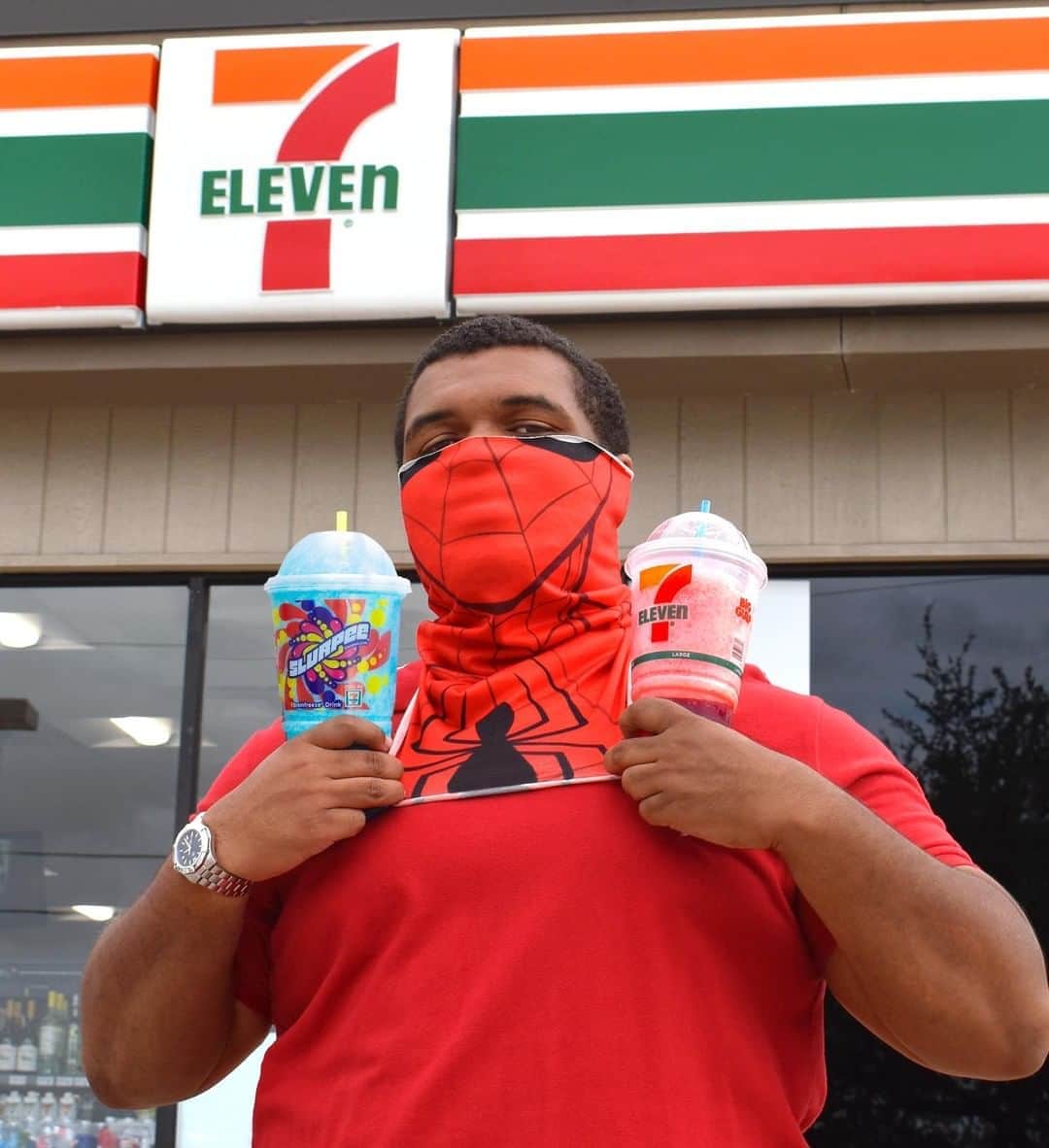 7-Eleven USAさんのインスタグラム写真 - (7-Eleven USAInstagram)「Step aside superheroes, there's a new masked hero in town! Get your Marvel mask today. Available at participating stores. 🦸😷 #OnlyAt7Eleven」7月4日 1時00分 - 7eleven