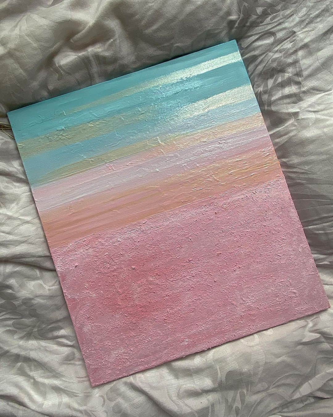 のインスタグラム：「. mood of : Mercury 🌐 . . #celenite #pearl #mercury #LA #paint #art」
