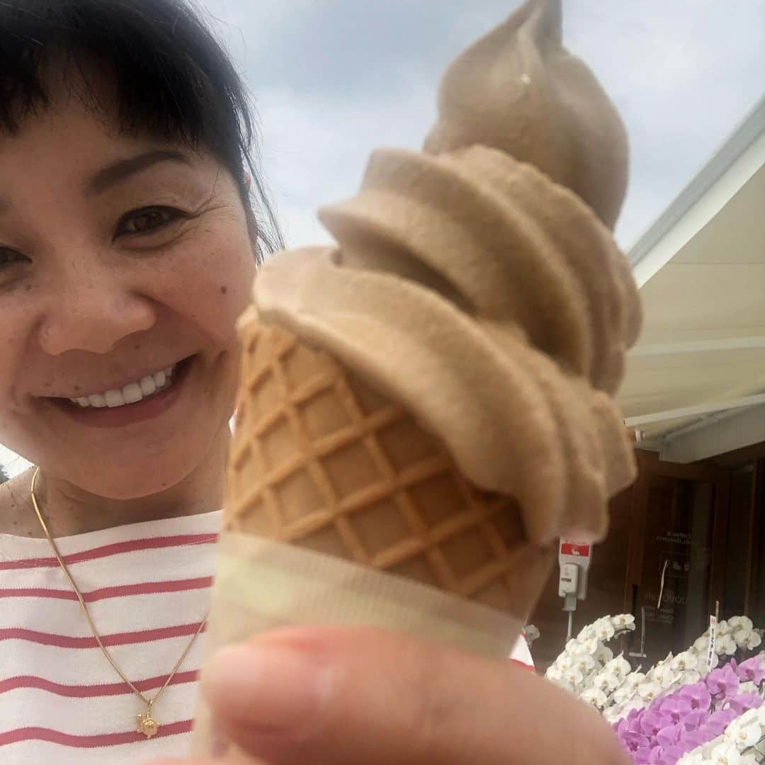 のインスタグラム：「今日はソフトクリームの日だったそうです #ソフトクリーム #ソフトクリームの日  #ソフトクリーム好きな人と繋がりたい」