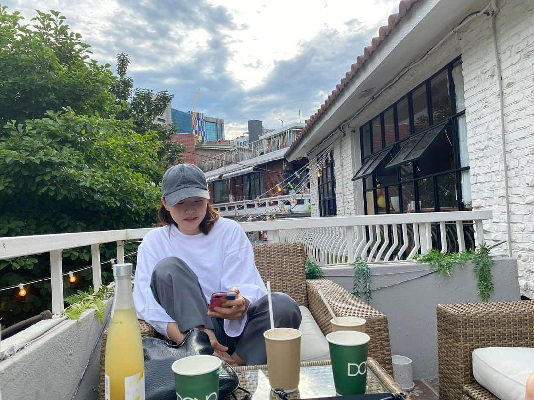 ソジン さんのインスタグラム写真 - (ソジン Instagram)「칭구들👯‍♀️🤍💙💛」7月3日 17時47分 - ssozi_sojin