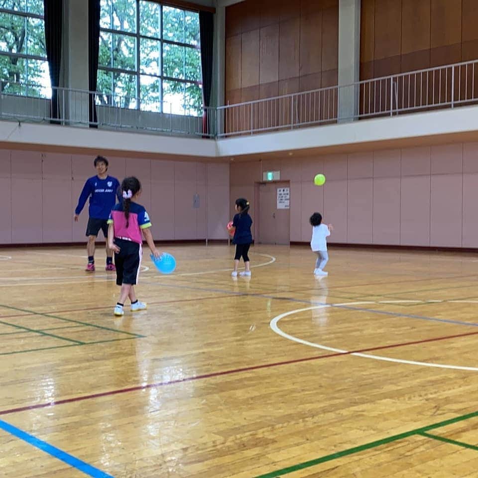 永里亜紗乃さんのインスタグラム写真 - (永里亜紗乃Instagram)「開講しました！ 子供たちの笑顔でこっちが元気をもらいました！ #ballspiel #Leidenschaft」7月3日 17時51分 - asano124