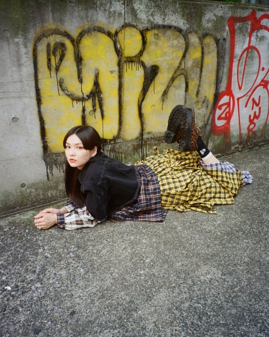 のインスタグラム：「. STYLE3 HARAJUKU LOVERS CHECK×CHECK! @akimoto_kozue  photo by @okss2121  #candystripper #candystripper_magazine 7月号」