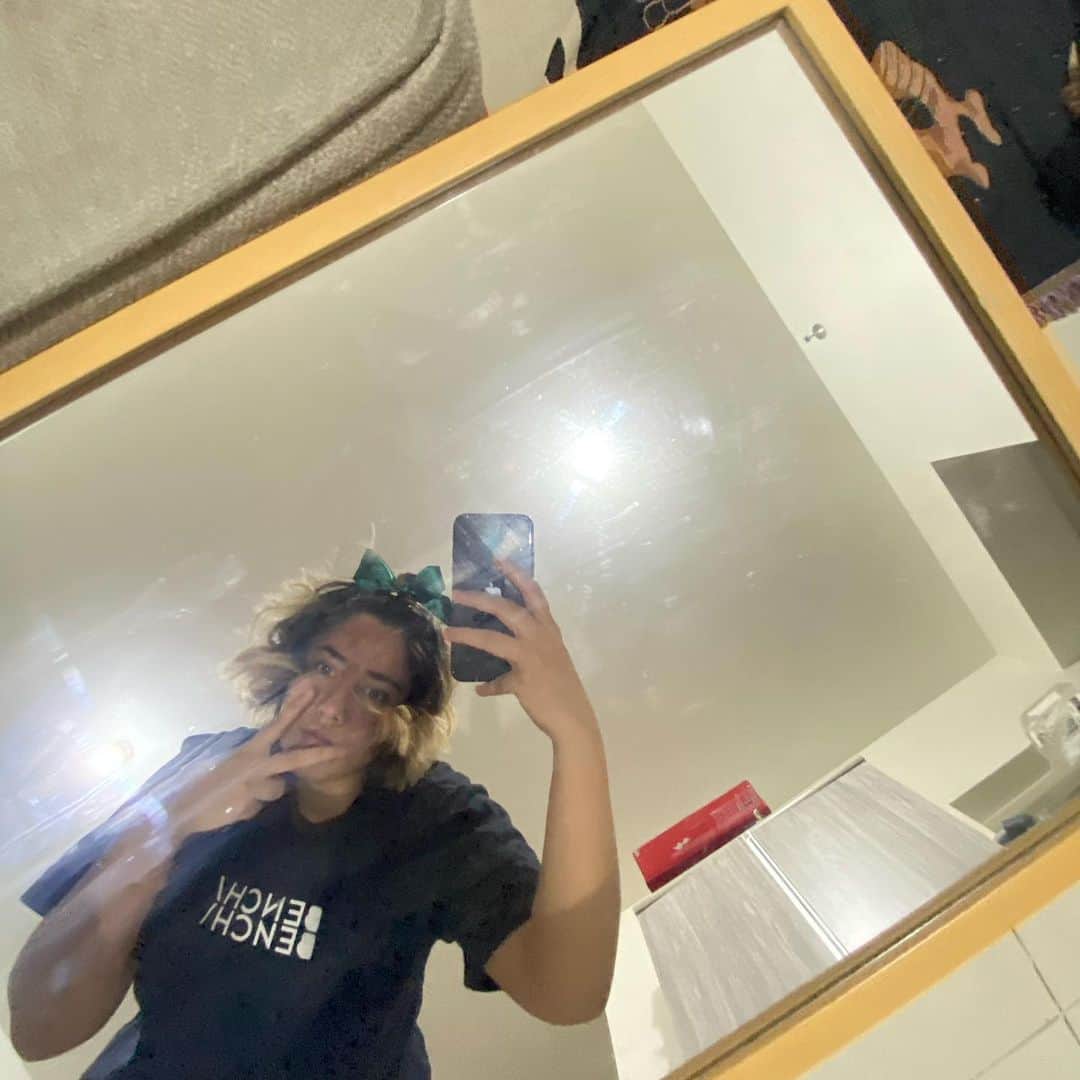のインスタグラム：「Peg ko si @kerwinking pero ako yung low budget version  Swipe to see peg   (Lockdown made me do it)」