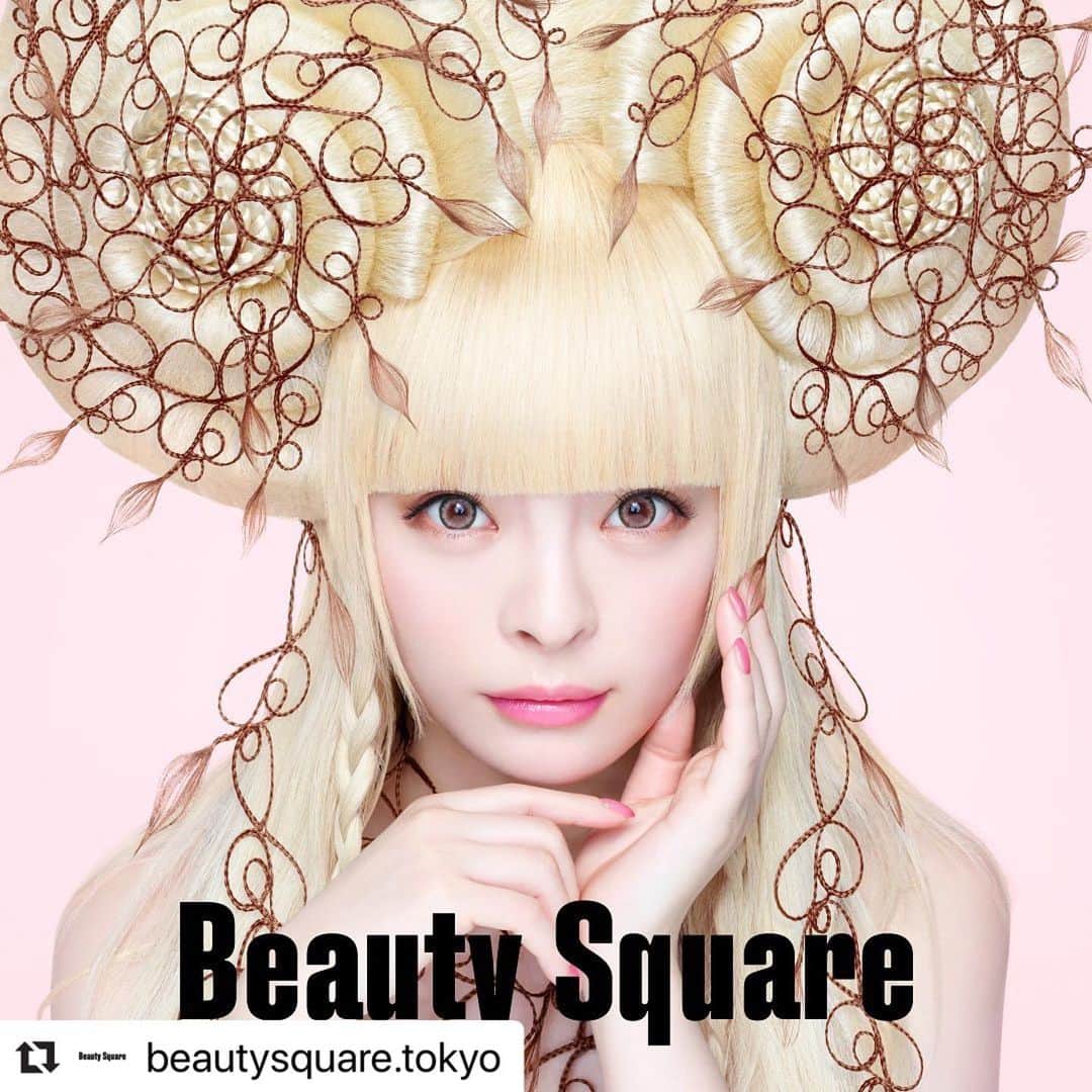 資生堂 さんのインスタグラム写真 - (資生堂 Instagram)「Hair&Makeup: @tadashi.harada (原田忠)  #Repost @beautysquare.tokyo with @make_repost ・・・ 「きゃりーぱみゅぱみゅさん。資生堂ビューティ・スクエア のアンバサダーに就任」 国内外のミレニアル世代の美的好奇心を刺激する存在として、きゃりーぱみゅぱみゅさんが「Beauty Square（資生堂ビューティ・スクエア）」の店舗アンバサダーに就任しました！ 資生堂トップヘアメイクアップアーティスト原田忠やビジュアルディレクターのMote Sinabel Aoki氏とのコラボレーションで、今後もさまざまな原宿ビューティを展開予定！  #資生堂 #shiseido #ビューティスクエア #beautysquare #btysq #資生堂原宿 #原宿 #harajuku #東京 #tokyo #withharajuku #ウィズ原宿 #beauty #美容 #コスメ  #化粧品 #きゃりーぱみゅぱみゅ #kyarypamyupamyu #きゃりー #kyarypappa  #原田忠 #tadashiharada #表参道 #omotesando #モーションピクチャー #motionpicture」7月3日 19時22分 - shiseido_hma