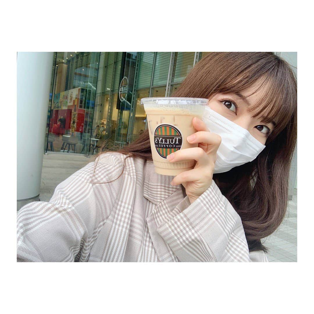 平岡映美さんのインスタグラム写真 - (平岡映美Instagram)「朝食後にはcaffè e llatteを☕️ 大好きな場所で久しぶりにいただきました♡ 今回はtakeoutなので、落ち着いたらじっくり🌸 #平岡映美 #caffèellatte  #感謝」7月3日 20時07分 - eimi_hiraoka_official