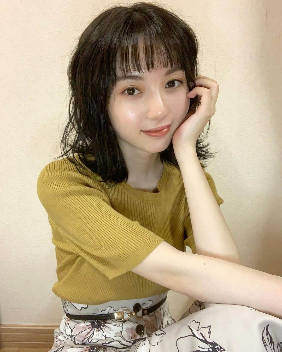 漆畑瑠菜さんのインスタグラム写真 - (漆畑瑠菜Instagram)「髪ちょとボサボサなちゃった🥺 たまにはiPhoneカメラで📸 ・ #iPhoneカメラ#自撮り#セルフィー #撮影 #カラー#ヘアモ#サロモ#グレー#黒髪#ボブ #ヘアセット#ヘアアレンジ#ナチュラルメイク#清楚系 #東京#新宿#peekaboo#newoman」7月3日 20時23分 - arieluna0716