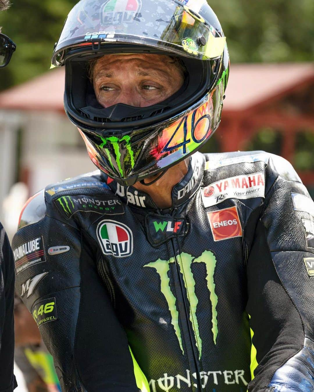 バレンティーノ・ロッシさんのインスタグラム写真 - (バレンティーノ・ロッシInstagram)「Size matters Training at the @jeeperskartcattolica with the @vr46ridersacademyofficial  📸 @camilss」7月3日 20時53分 - valeyellow46