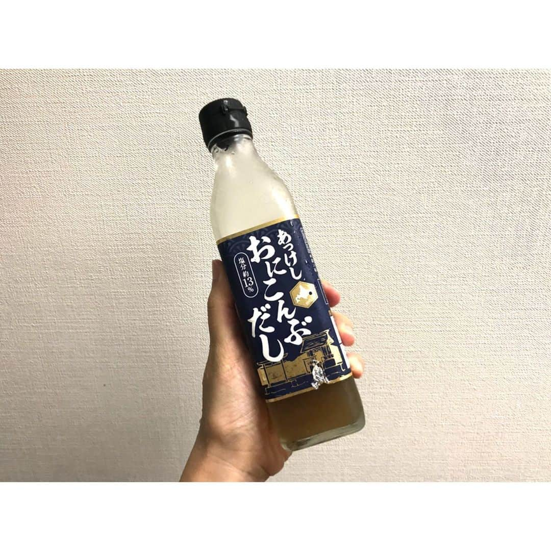 佐倉真衣さんのインスタグラム写真 - (佐倉真衣Instagram)「いつかの夜ごはん🌝 . ＊鯛のお刺身2種(柚子胡椒・即席昆布締め) ＊焼きほっけ ＊オニオンスライス ＊若竹煮 ＊前日の残りのメンチカツ ＊なすと新玉ねぎのお味噌汁 . 即席昆布締めは厚岸の《おにこんぶだし》にちょろっと漬けておくだけで簡単にできちゃう💕 このお出汁すっごく美味しいからおすすめ🥺 . #food #instafood #dinner #cooking #auroko #エーウロコ #おにこんぶだし #厚岸 #おうちごはん #まいご飯」7月3日 20時55分 - maitanaka20