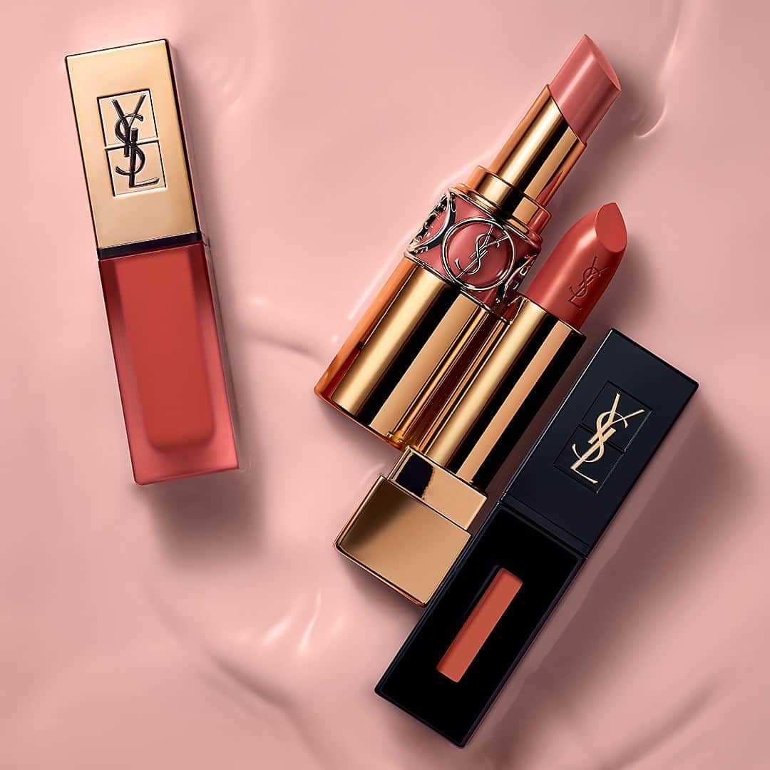 Yves Saint Laurent Beautyさんのインスタグラム写真 - (Yves Saint Laurent BeautyInstagram)「Latte shades that will get you hot!  Get a taste of the new milky, yummy, comfy shades that wrap your lips in the classic YSL Beauty formulas that you love...with a sweet twist. ROUGE PUR COUTURE N°139 BEIGE CREMEUX ROUGE VOLUPTÉ SHINE N°147 ROSE CARACO VINYL CREAM LIP STAIN N°434 ORANGE PERFORMANCE TATOUAGE COUTURE LIQUID MATTE LIP STAIN N°39 OUTLANDISH NUDE #yslbeauty #milktea #tatouagecouture」7月3日 20時59分 - yslbeauty