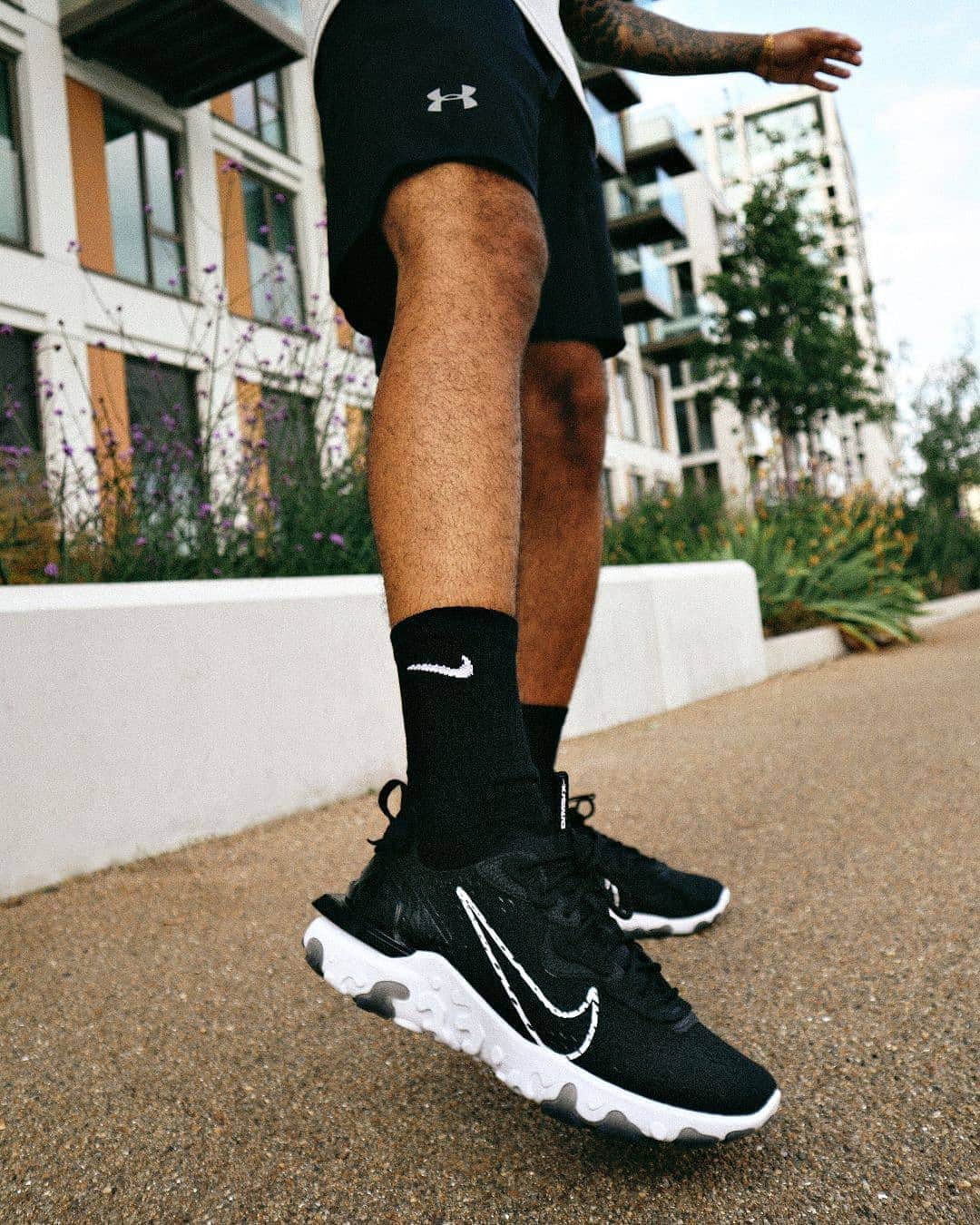 FOOTASYLUMさんのインスタグラム写真 - (FOOTASYLUMInstagram)「When you can finally show off your new kicks!  The @nikesportswear React Vision are a different class. Pick them up online today! #Footasylum #Nike #ReactVision」7月3日 21時03分 - footasylum