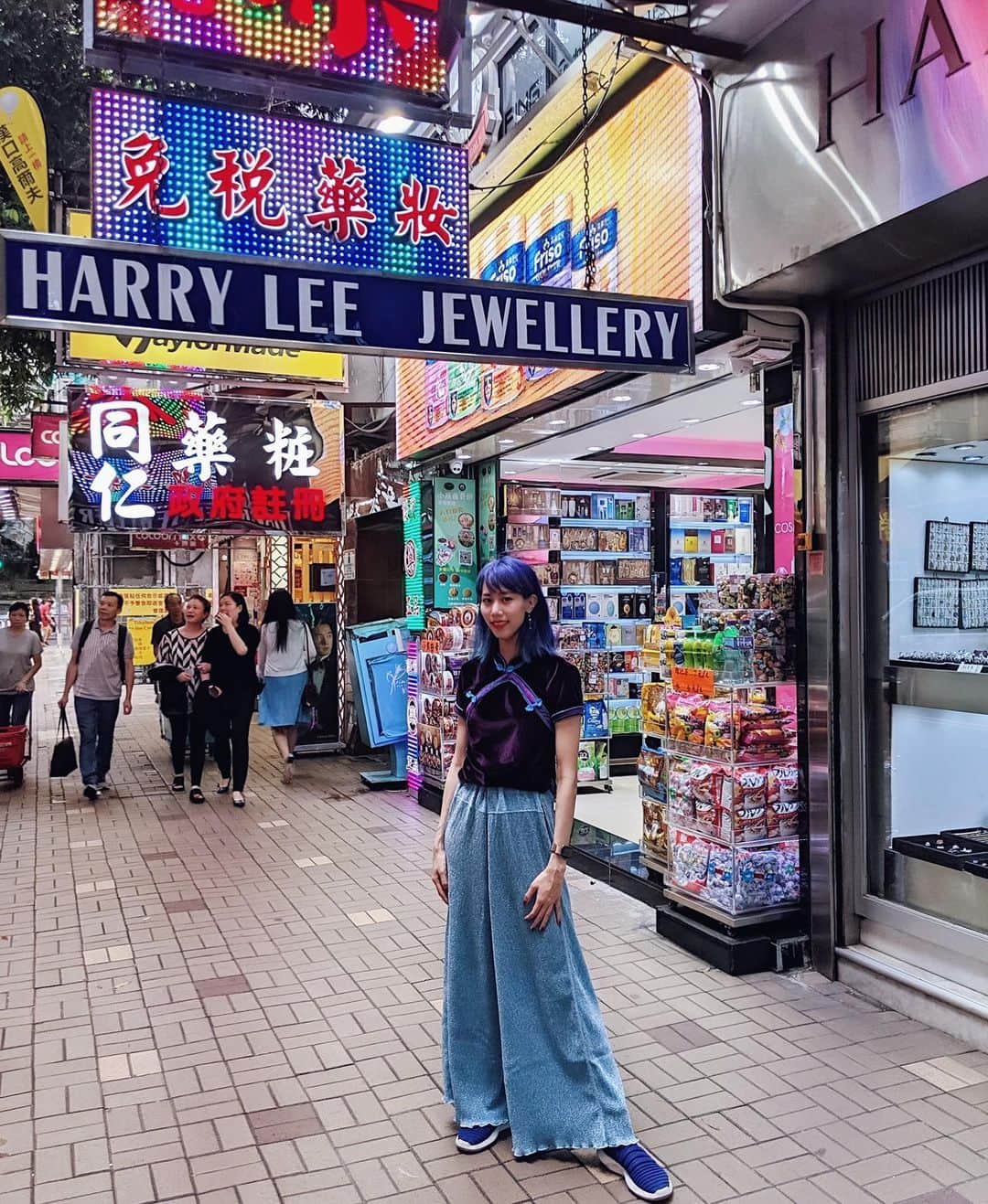草野絵美のインスタグラム：「I miss you Hong Kong #🇭🇰❤️  またいつか旅行いけたらいいな✈️」