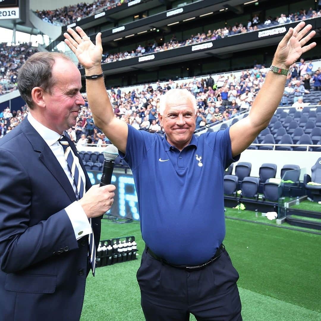 トッテナム・ホットスパーFCさんのインスタグラム写真 - (トッテナム・ホットスパーFCInstagram)「Happy birthday to Spurs legend, Graham Roberts! 🎂」7月3日 21時42分 - spursofficial